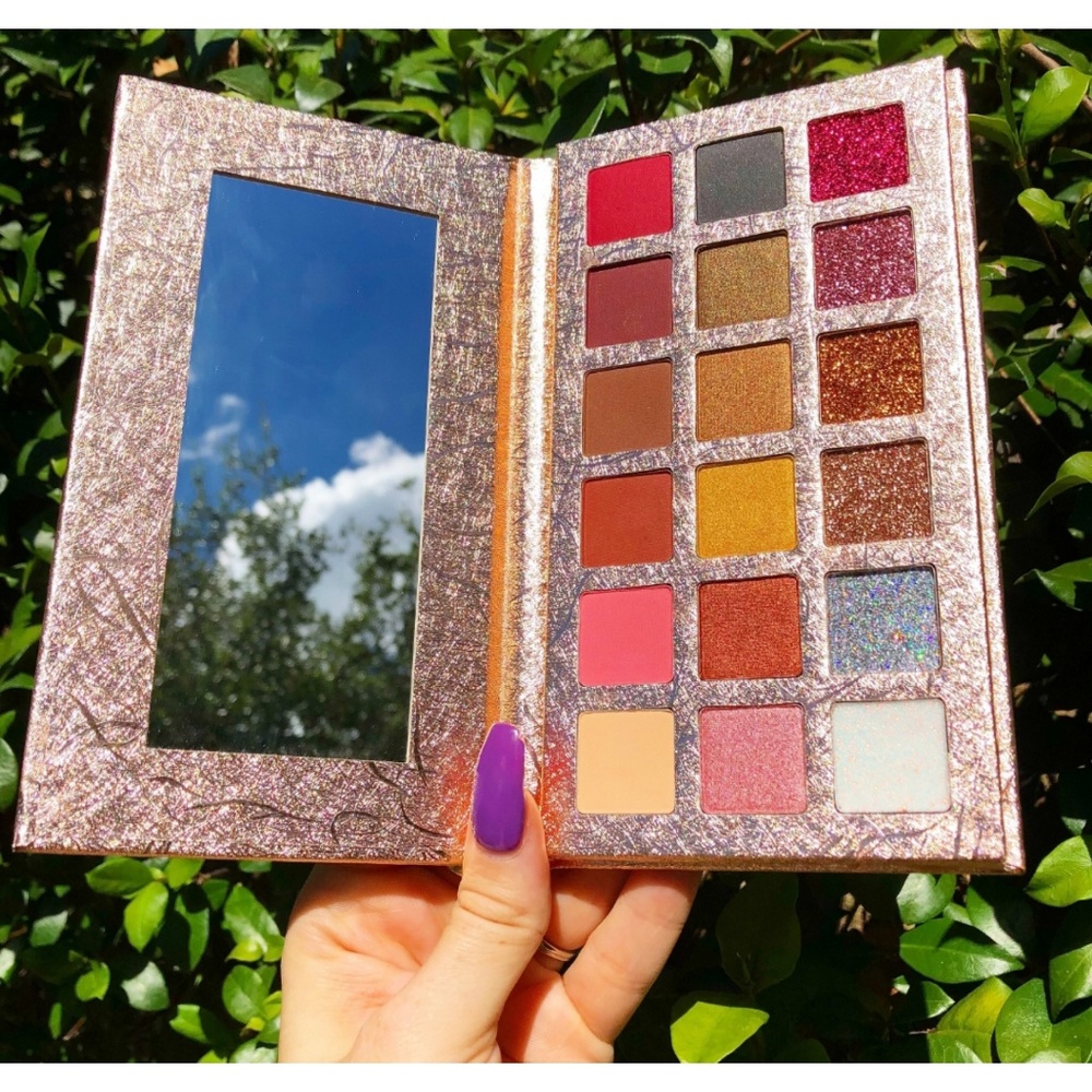 BNIB Secret Garden Palette by Peachy Queen